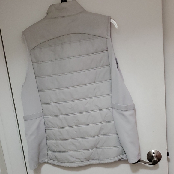 Avia Light Gray Quilted Vest - Picture 3 of 4